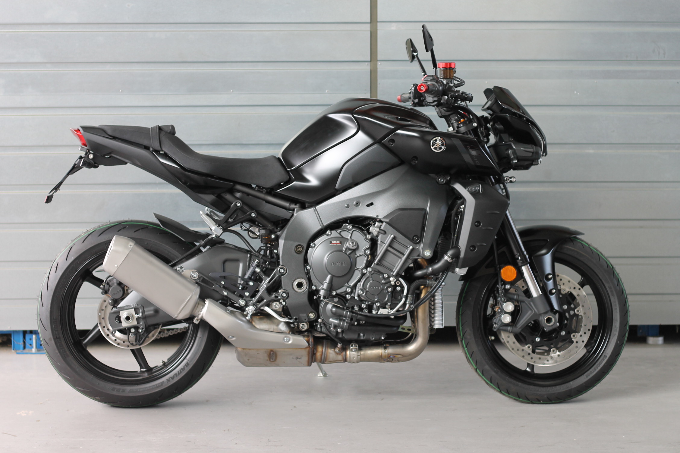 Kaufe Motorrad Zubehör Für Yamaha MT-10 MT 10 FZ10 2016- MT10 SP 2022 2023  Ständer Seite Stehen Verlängerung Unterstützung
